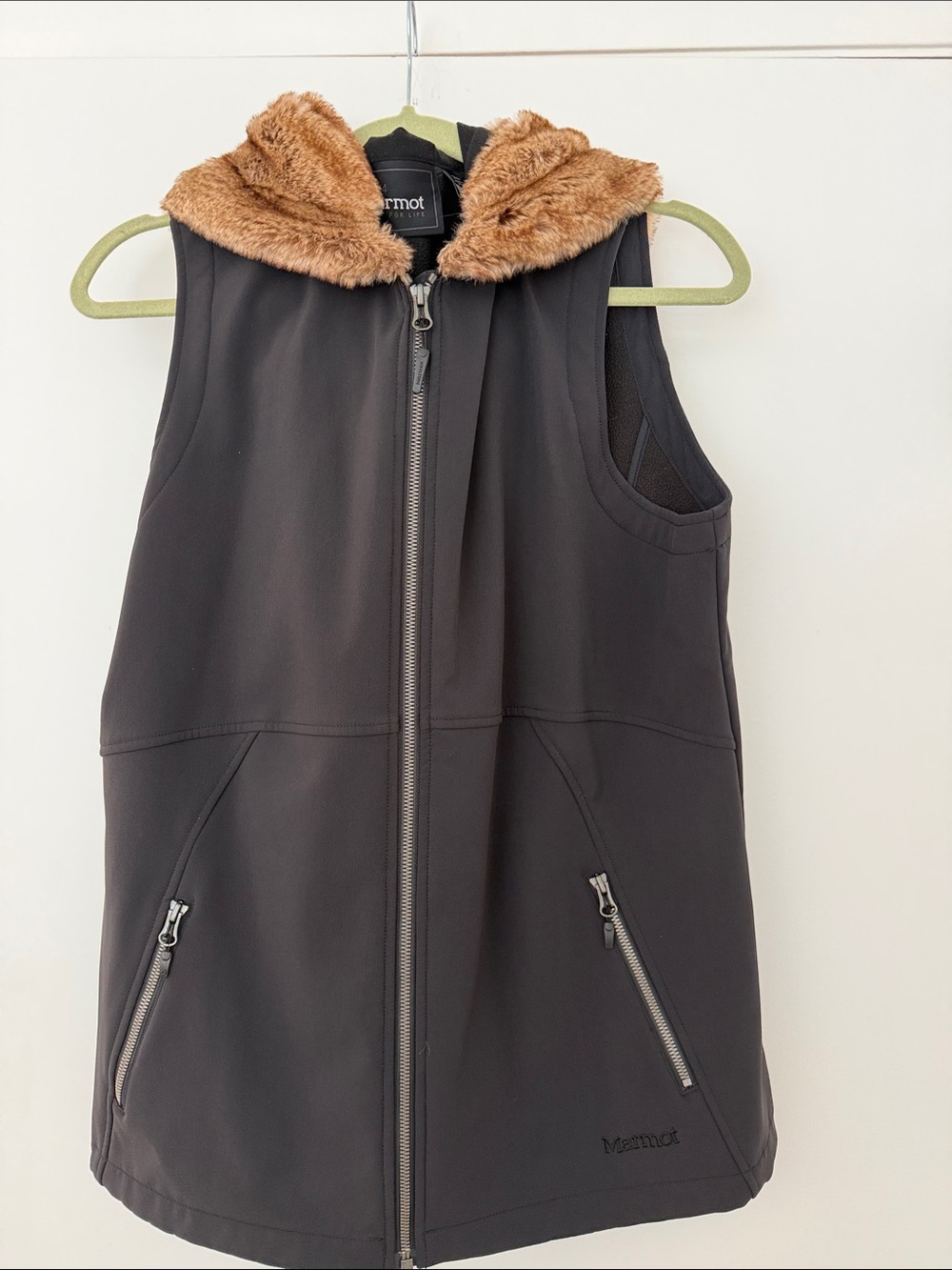 Marmot Black Sleeveless Zip-Up Vest with Brown Faux-Fur Hood Trim